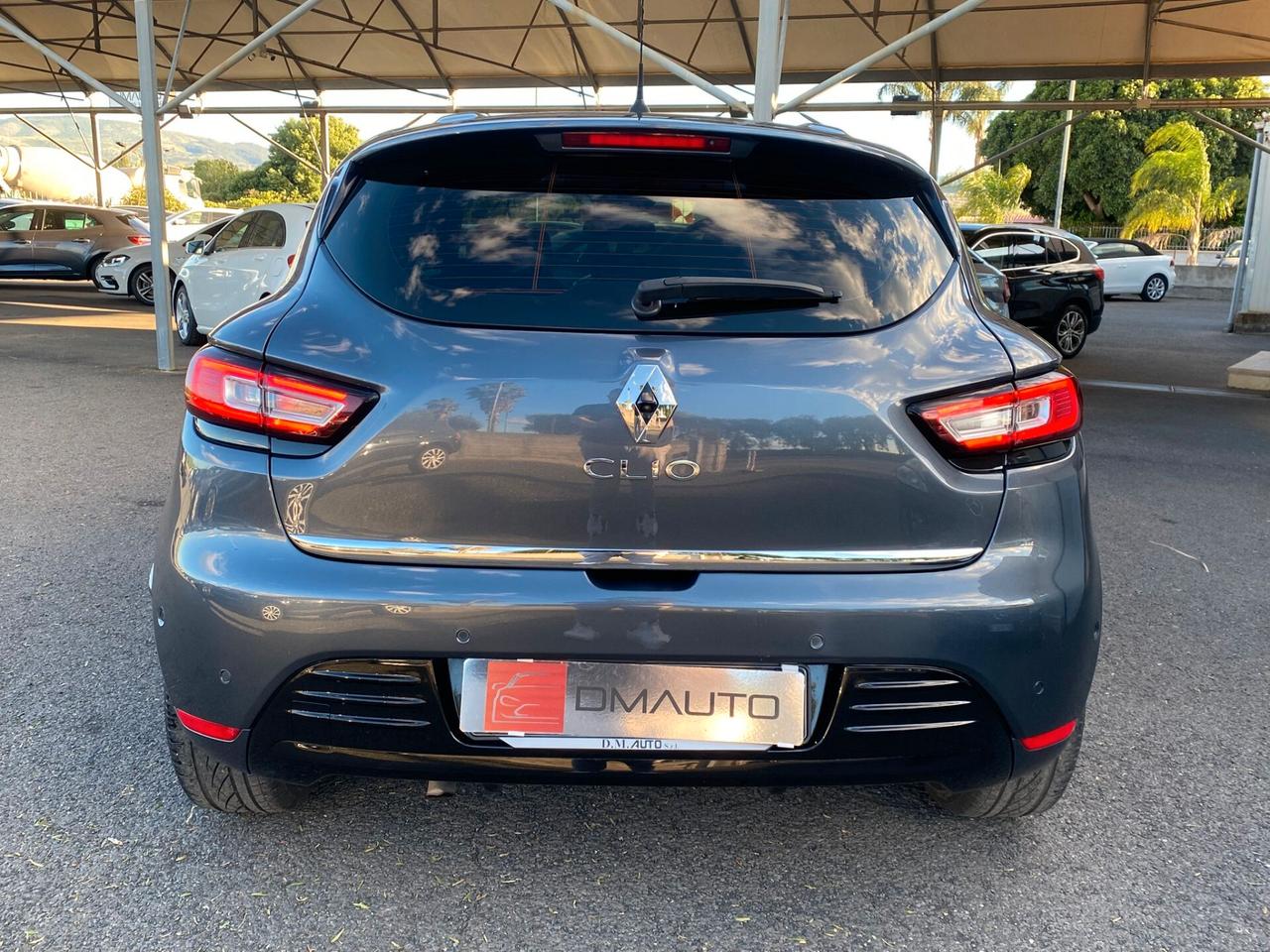 Renault Clio dCi 8V 90 CV 5 porte Moschino Intens