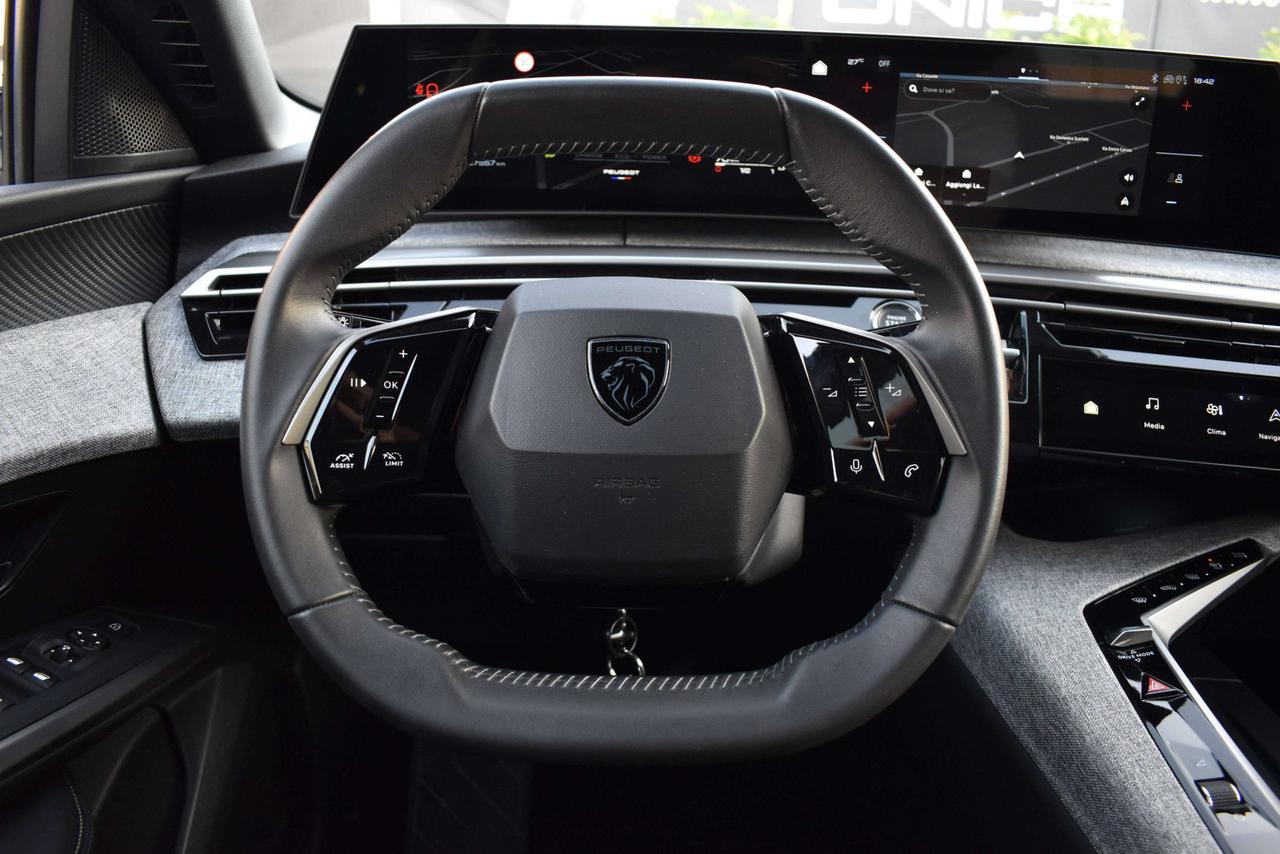 Peugeot 3008 1.2 Hybrid Allure 145cv ITALIANA - IVA ESPOSTA - UNICO PROPRIETARIO