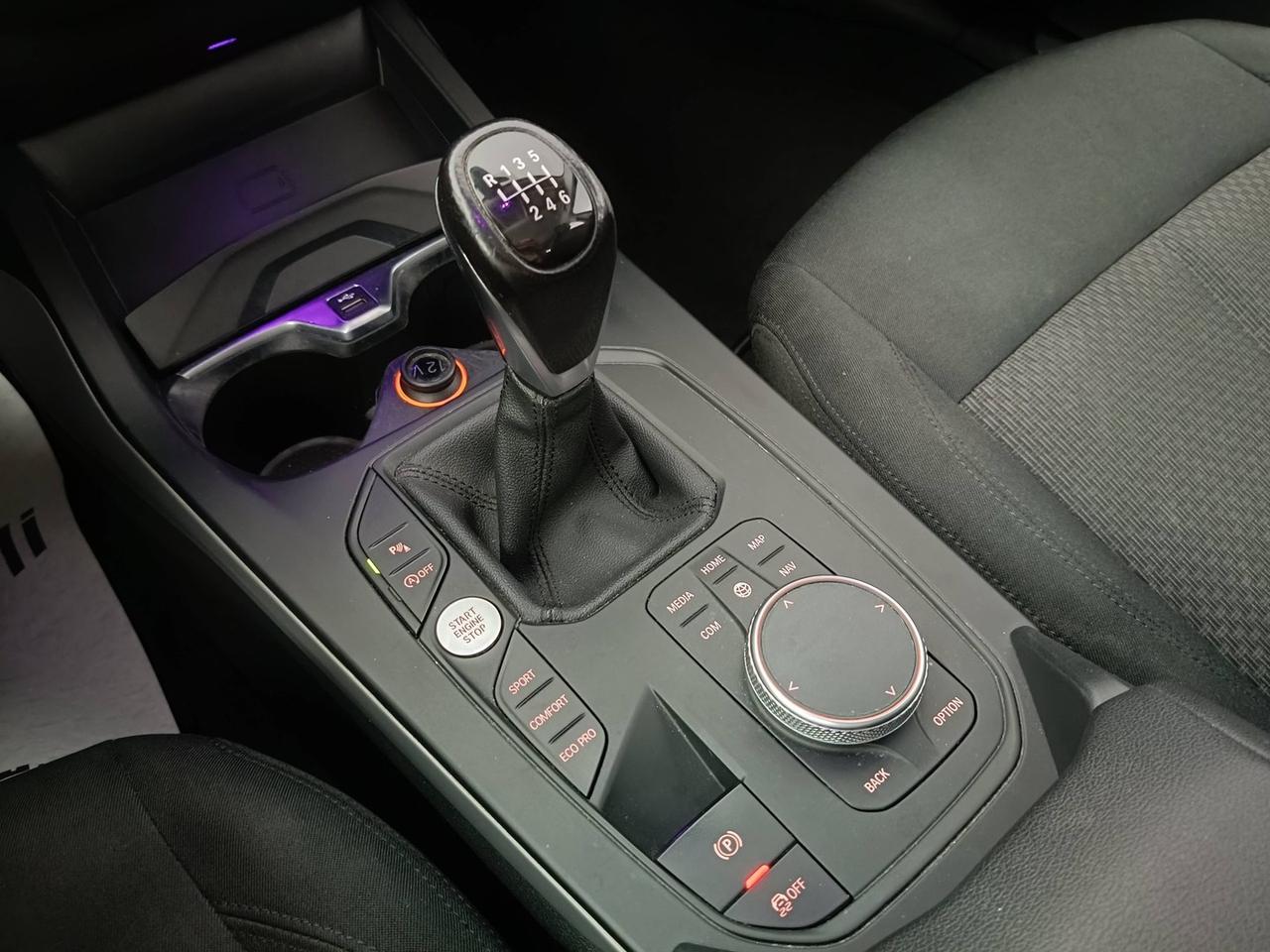 BMW Serie 1 5 PORTE - F40 - 118d 5 Porte