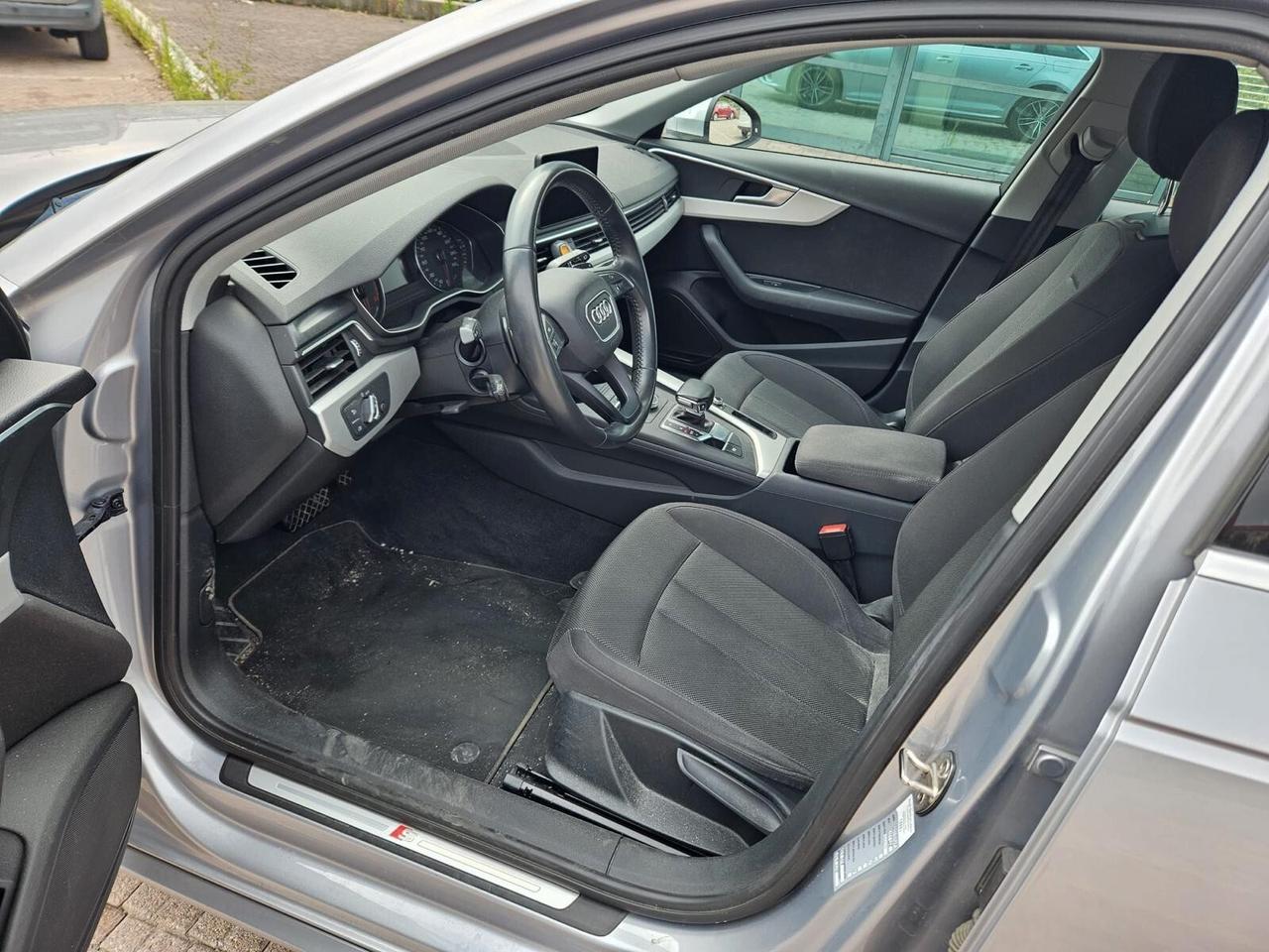 Audi A4 Avant 2.0 TDI 150 CV S tronic S line edition