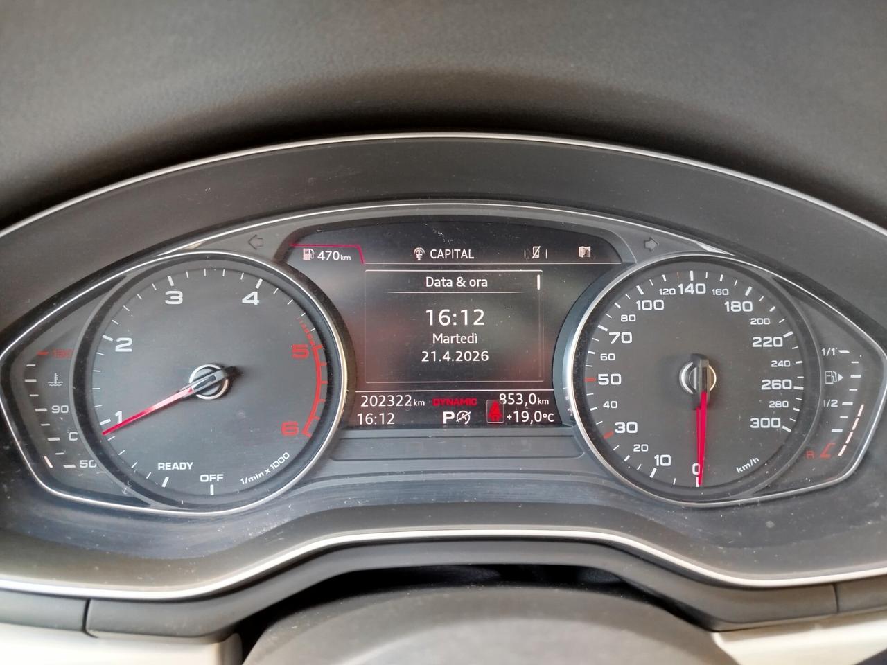 Audi A4 Avant 40 TDI quattro S tronic line edition