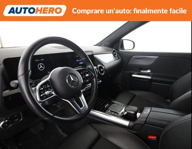 MERCEDES-BENZ GLA 180 Automatic Sport