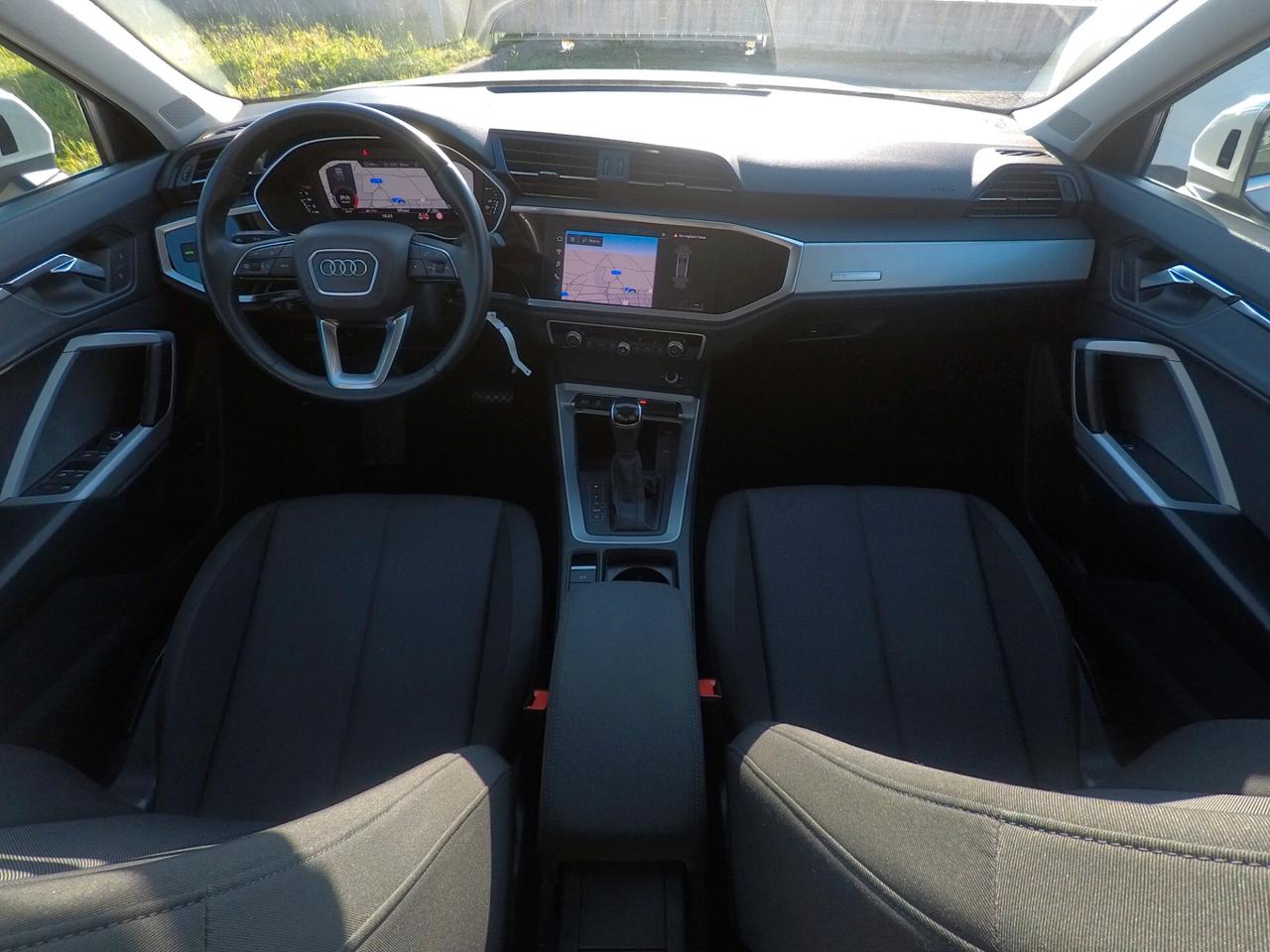 Audi Q3 SPB 35 TDI S tronic Business Plus - TETTO