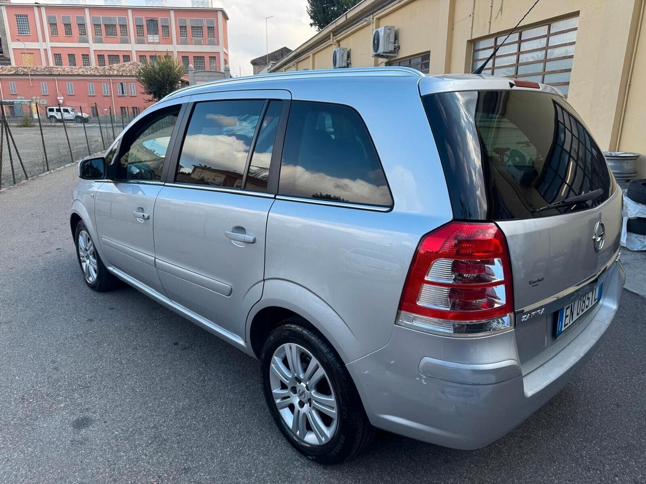Opel Zafira 1.6 Benz/Metano 138.000 Km CDF