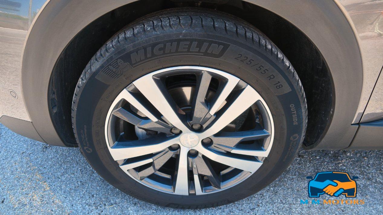 Peugeot 3008 30080 Allure Pack 130cv