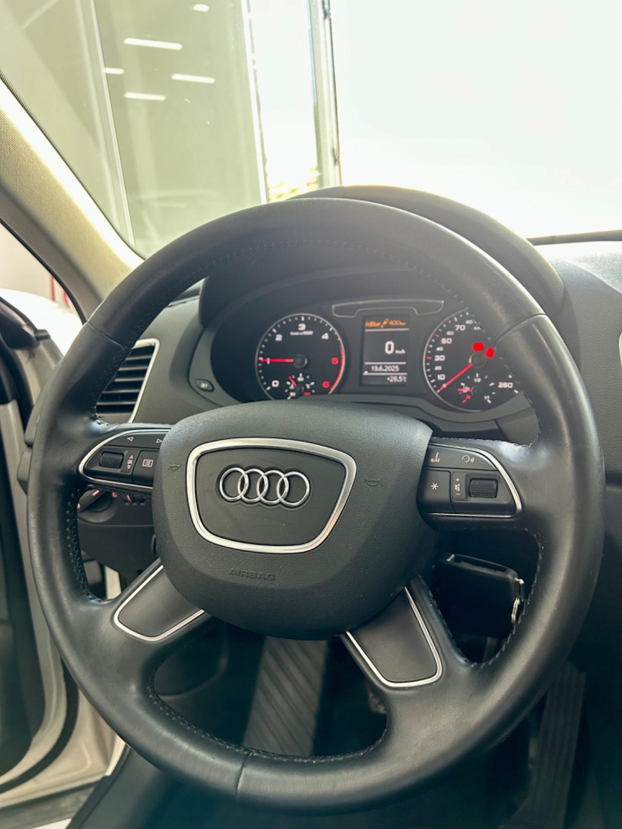 Audi Q3 2.0 TDI 120 CV Sport FINANZIABILE