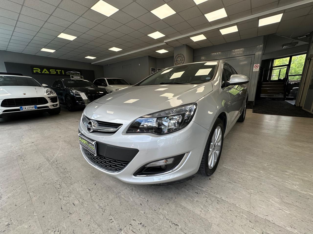 Opel Astra 1.7 CDTI 110CV 5 porte Cosmo