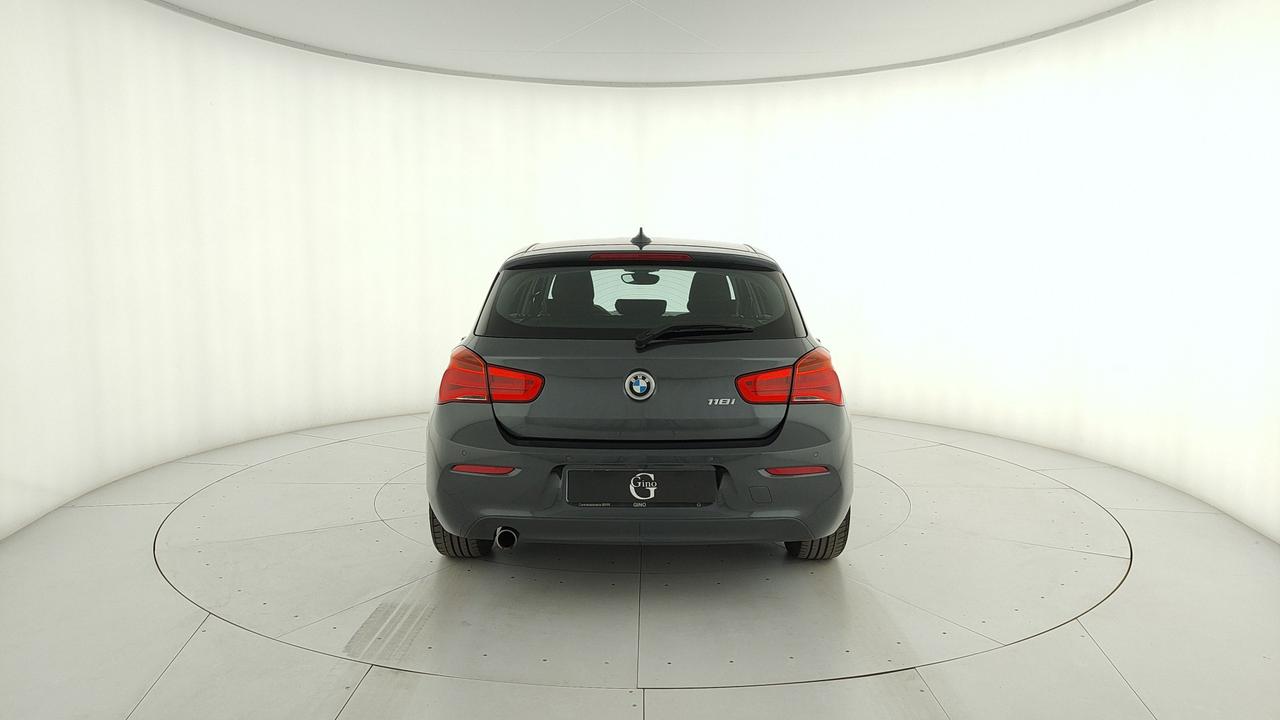 BMW BMW 118i Advantage 5p auto