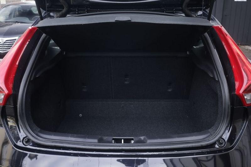 Volvo V40 Volvo V40 D2 1.6 Powershift Momentum Unicoproprietario