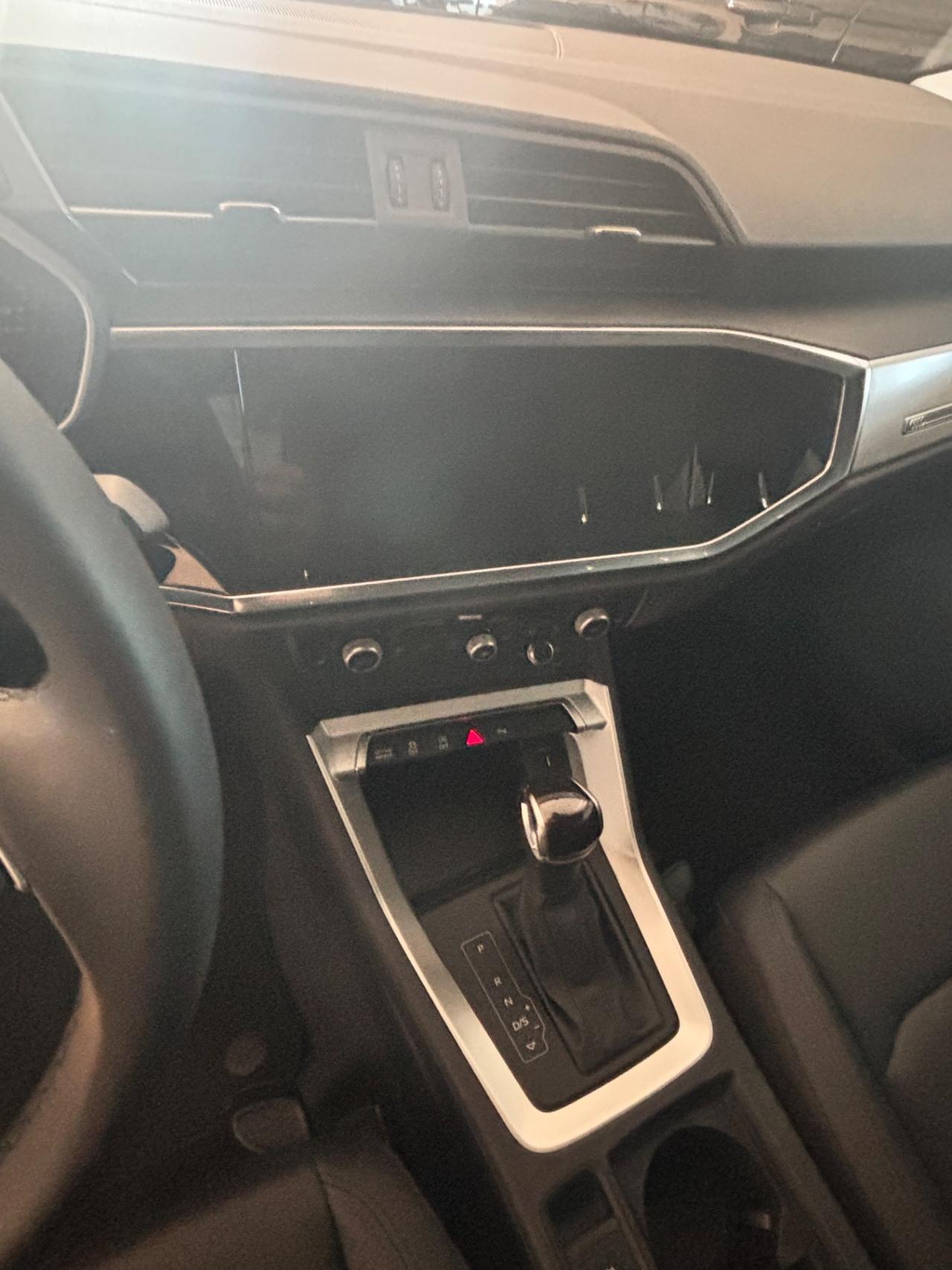 Audi Q3 SPB TDI 110 kW S tronic Line edition