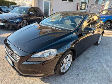 Volvo V40 D2 1.6 Momentum