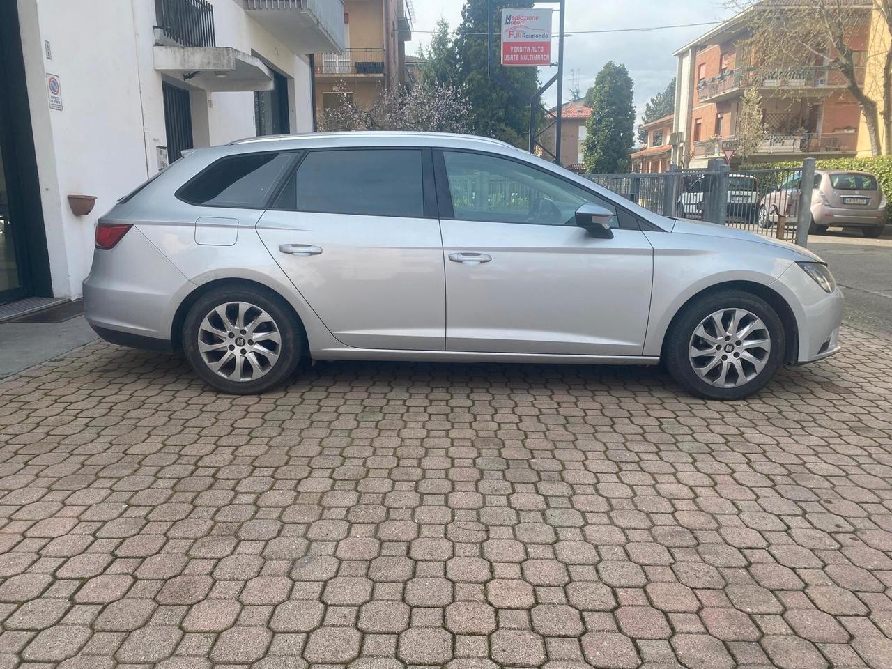 Seat Leon 1.6 TDI 105 CV ST Business NAVI