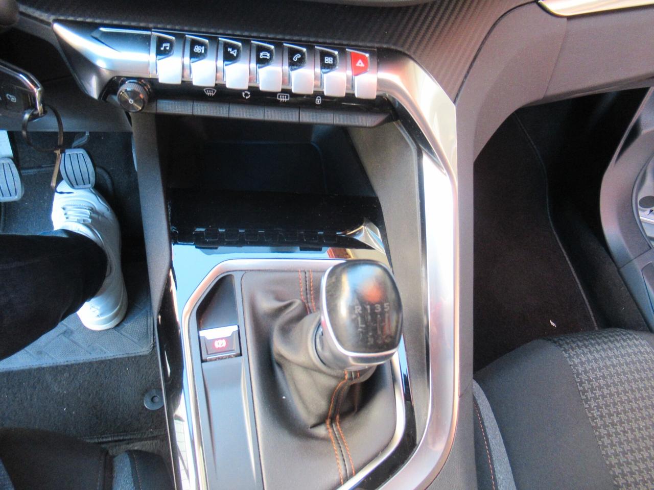 Peugeot 5008 BlueHDi 130 S&S Business