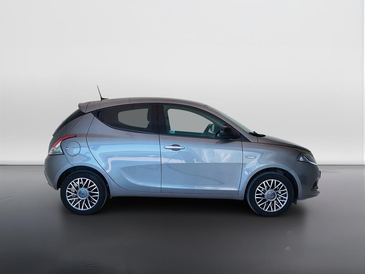 LANCIA Ypsilon III 2021 - Ypsilon 1.0 firefly hybrid Gold s&s 70cv