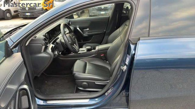 MERCEDES-BENZ CLA 200 Shooting Brake d Sport auto tg : GK808ZT