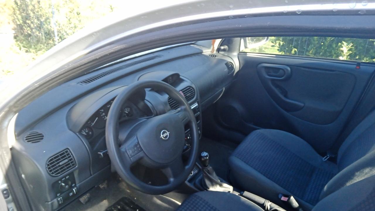 Opel Corsa 1.2i 16V cat 3 porte Sport