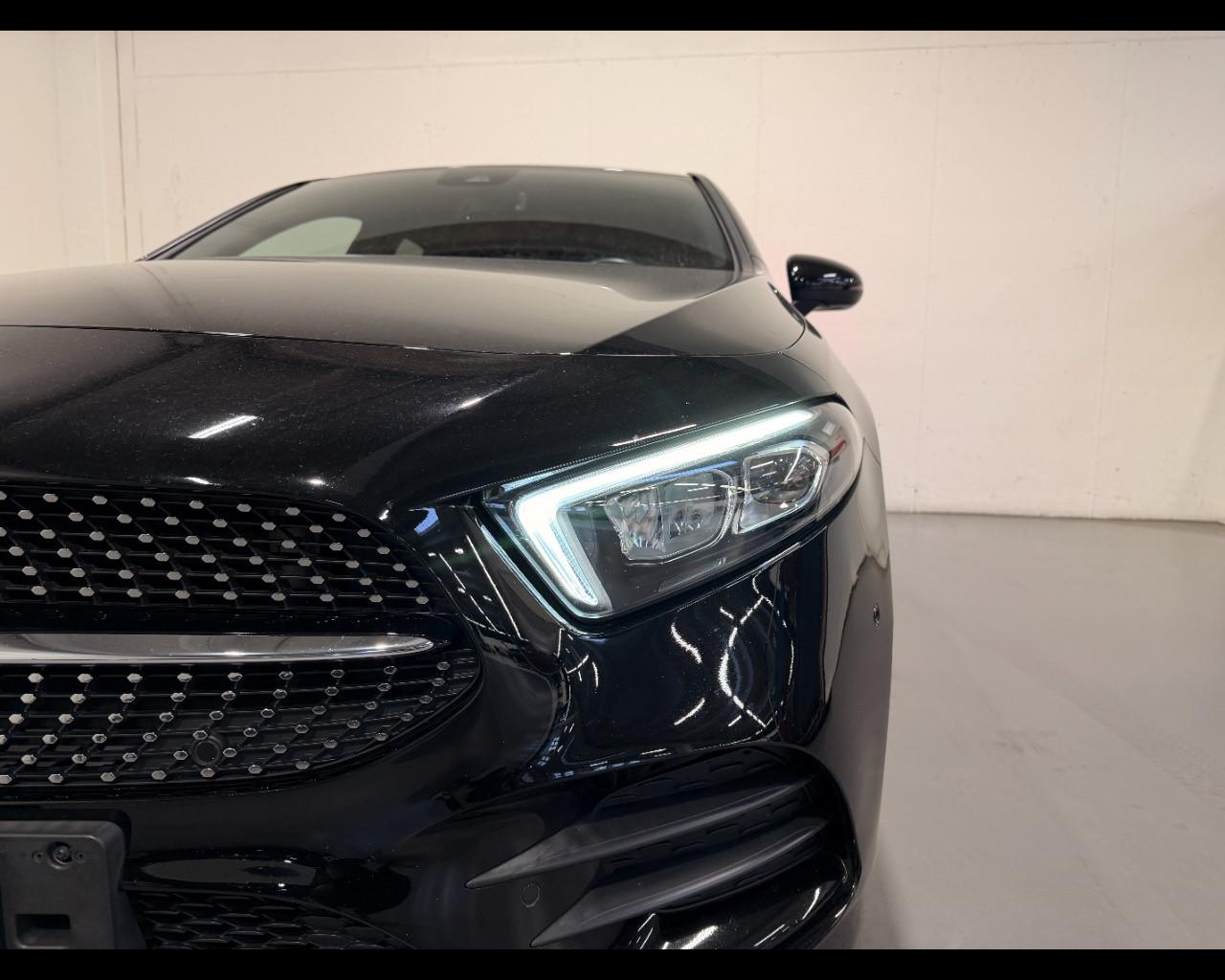 Mercedes-Benz A180 D PREMIUM AUTO