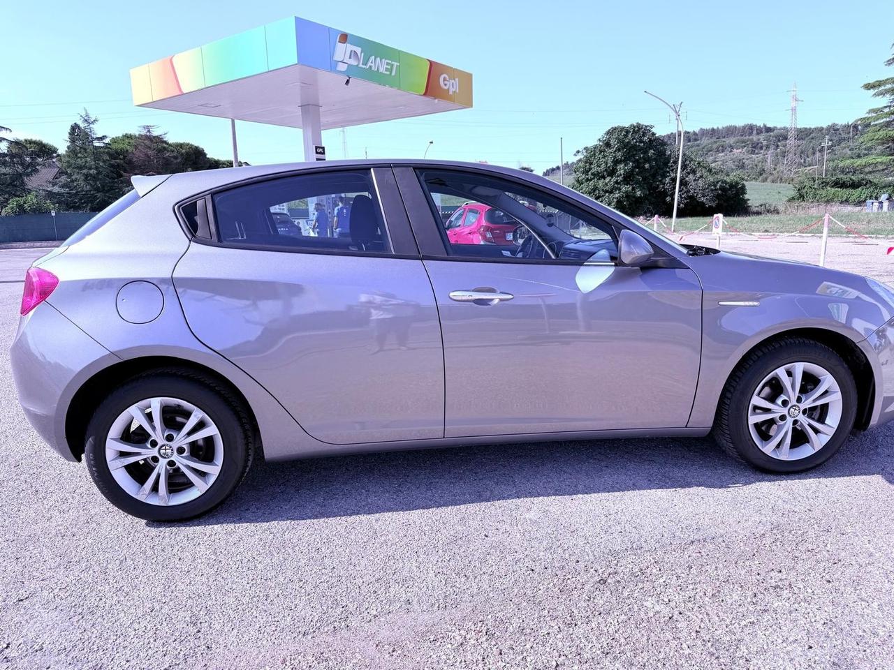 Alfa Romeo Giulietta 1.6 JTDm-Ok neopatentati