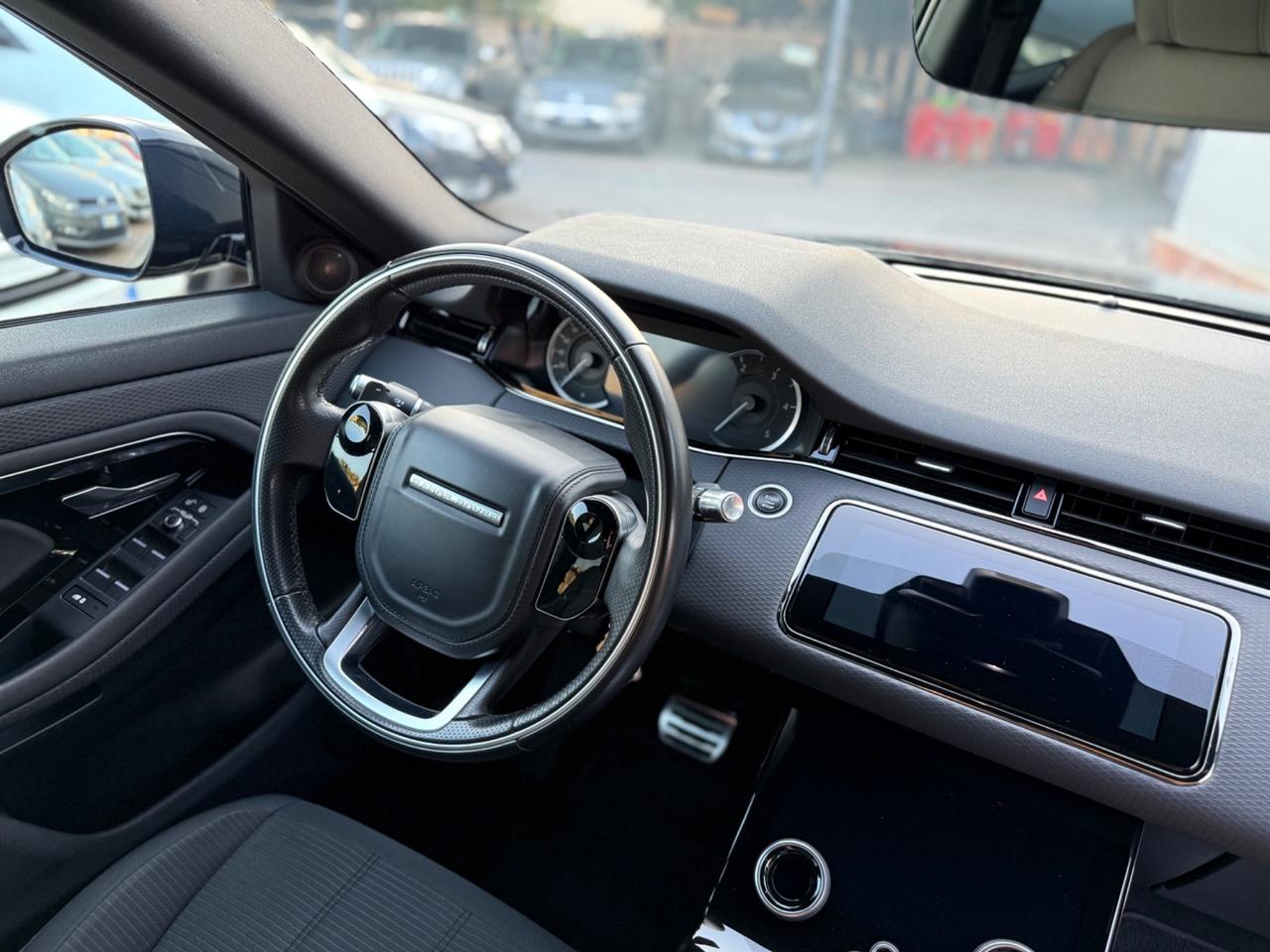 Land Rover Evoque 2.0 D150 CV R-Dynamic KM CERTIF.
