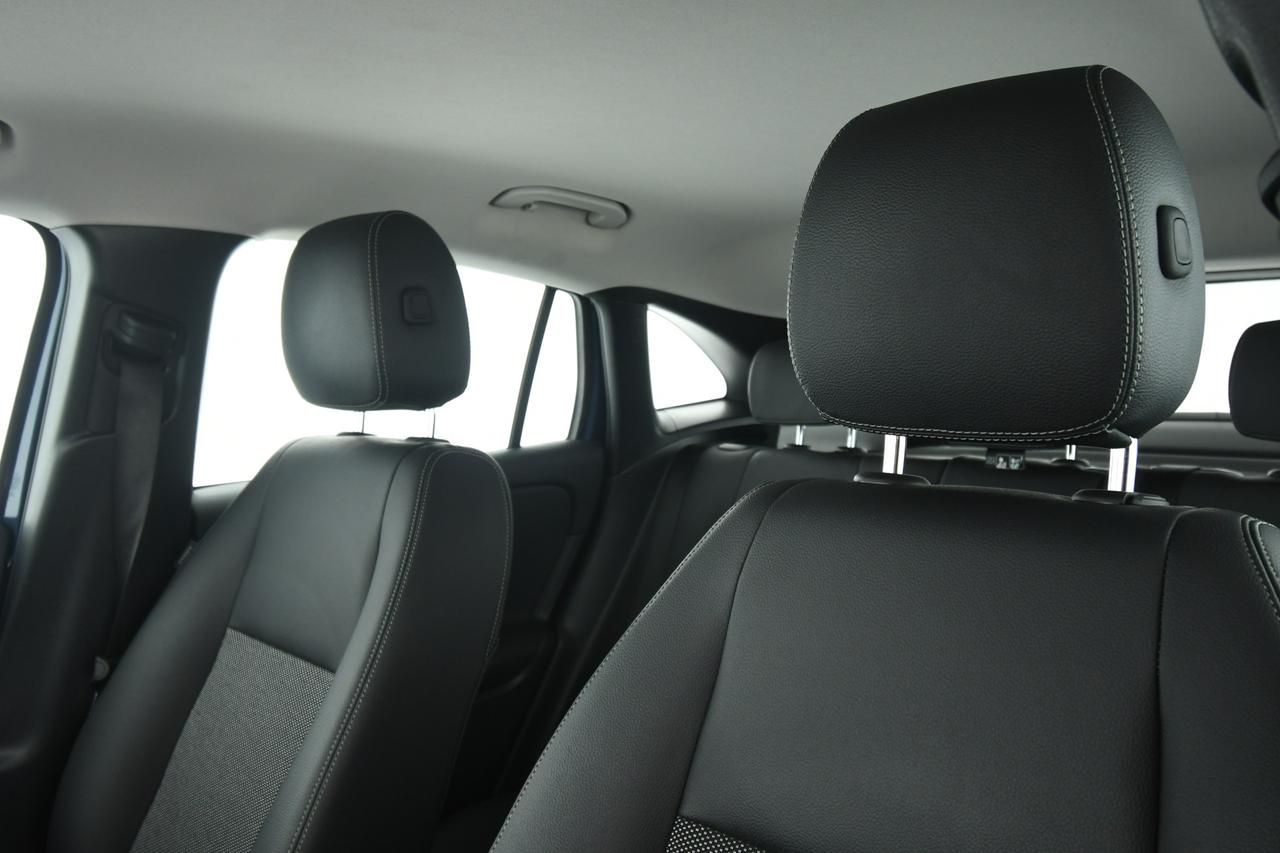 Mercedes-Benz GLA 200 d Business auto CAMERA+LED