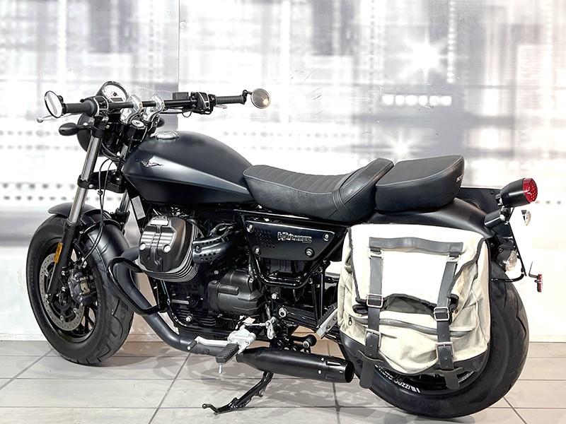 Moto Guzzi V9 Bobber