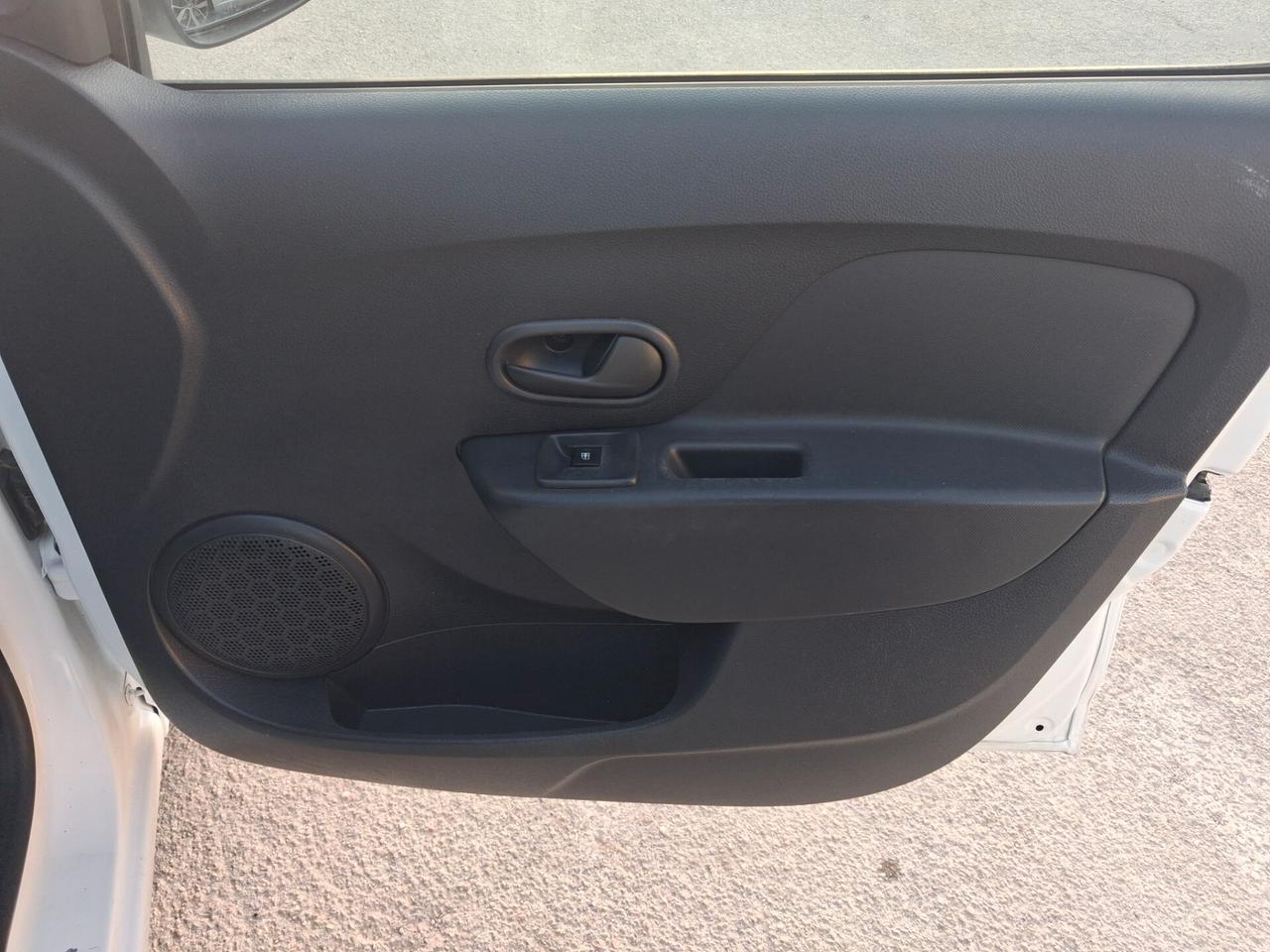 DACIA SANDERO 1.5 DCI 8V 75CV AMBIANCE STAR&STOP