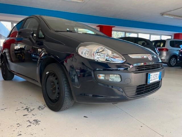 FIAT PUNTO EVO 1.2 BENZINA 69CV IN OTTIME CONDIZIONI ADATTA E NEO PATENTATI