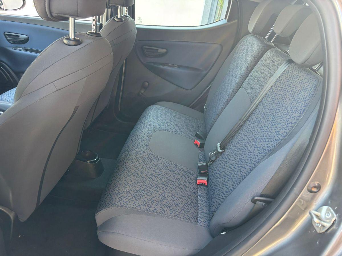LANCIA Ypsilon 1.0 FireFly 5p.S&S Hybrid Silver