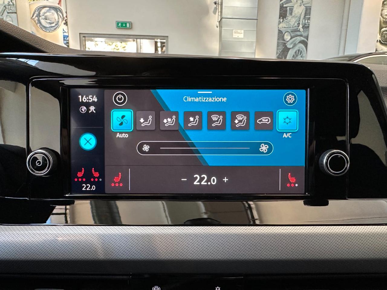 Volkswagen Golf 5 Porte 1.0 tsi Trendline 90cv - Carplay - OK Neopat.