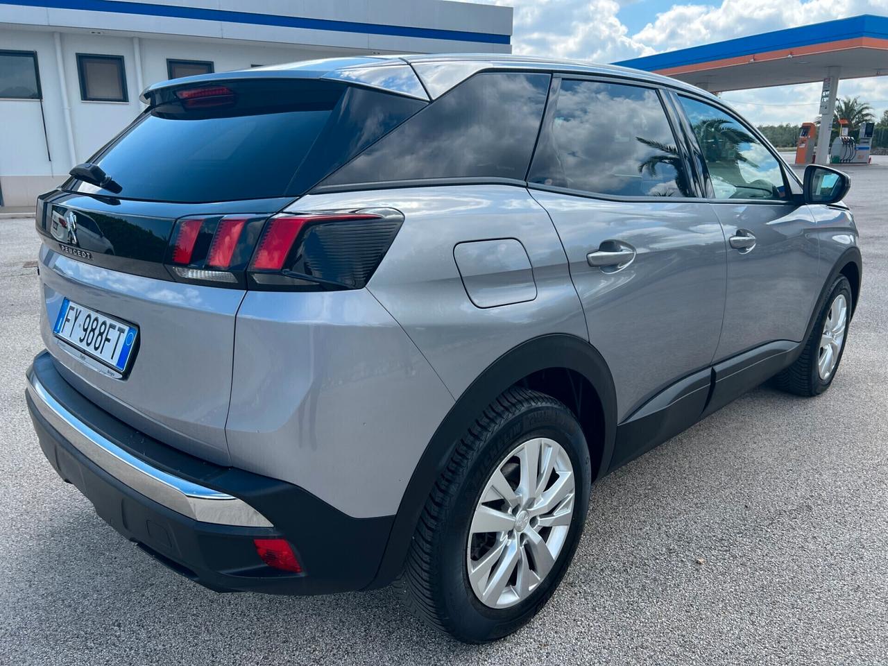 Peugeot 3008 BlueHDi 130 S&S EAT8 Business
