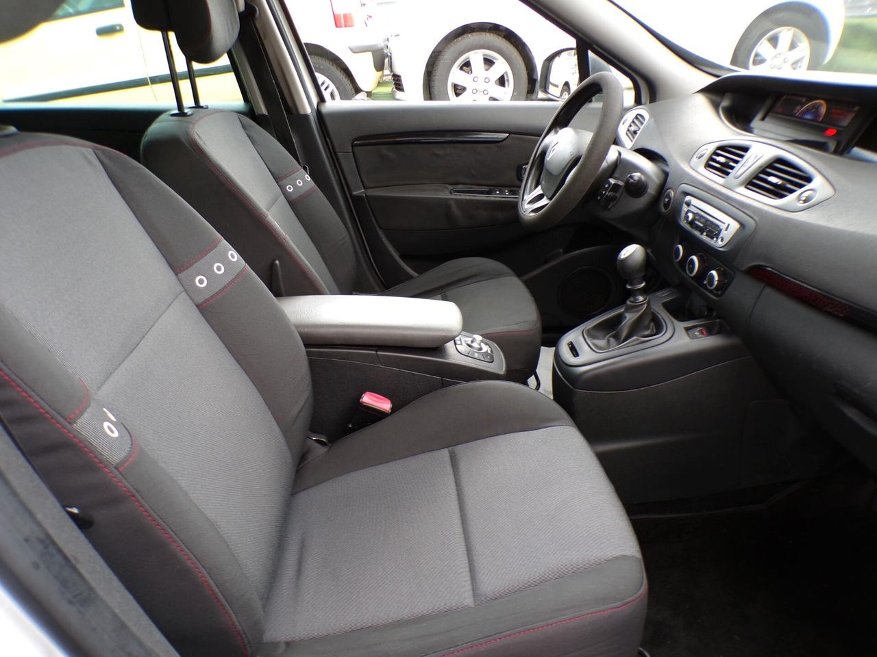 Renault Scenic XMod 1.5 dCi 110CV EDC Live