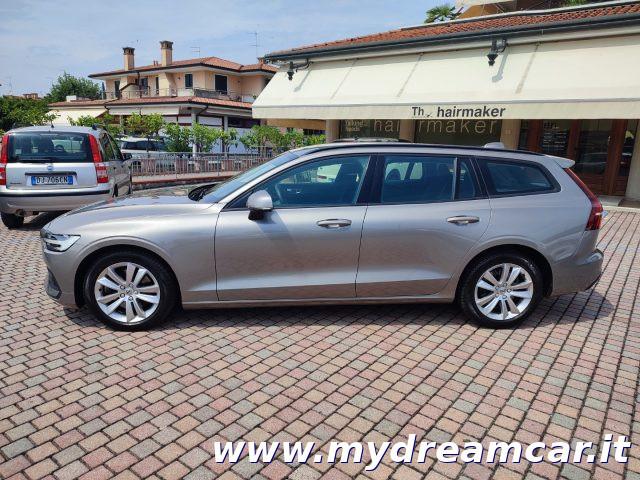 VOLVO V60 B4 (d) Geartronic Momentum Business