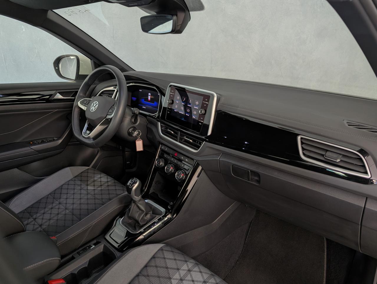 Volkswagen t-roc 1.0 TSI 110cv R-Line