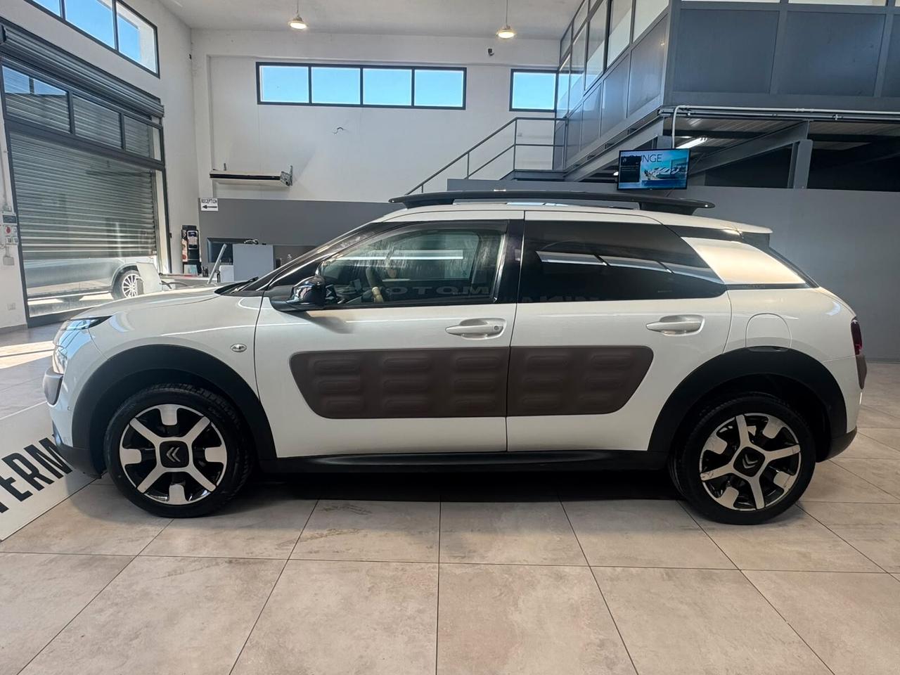 Citroen C4 Cactus PURE TECH 82 FEEL