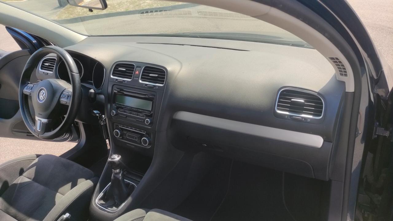 Volkswagen Golf VI 1.6 TDI DPF 5p. Highline NEOPATENTATI - 2010