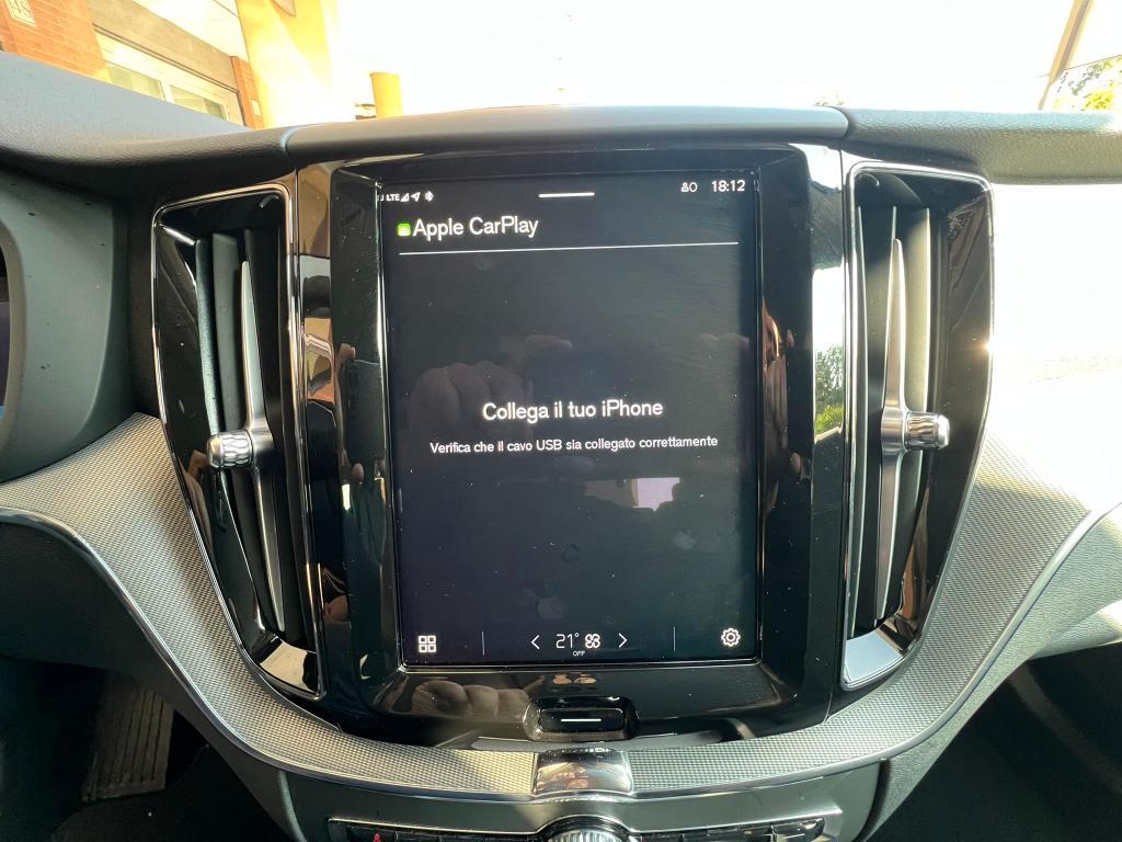 Volvo XC60 2.0 b4 Plus Dark auto