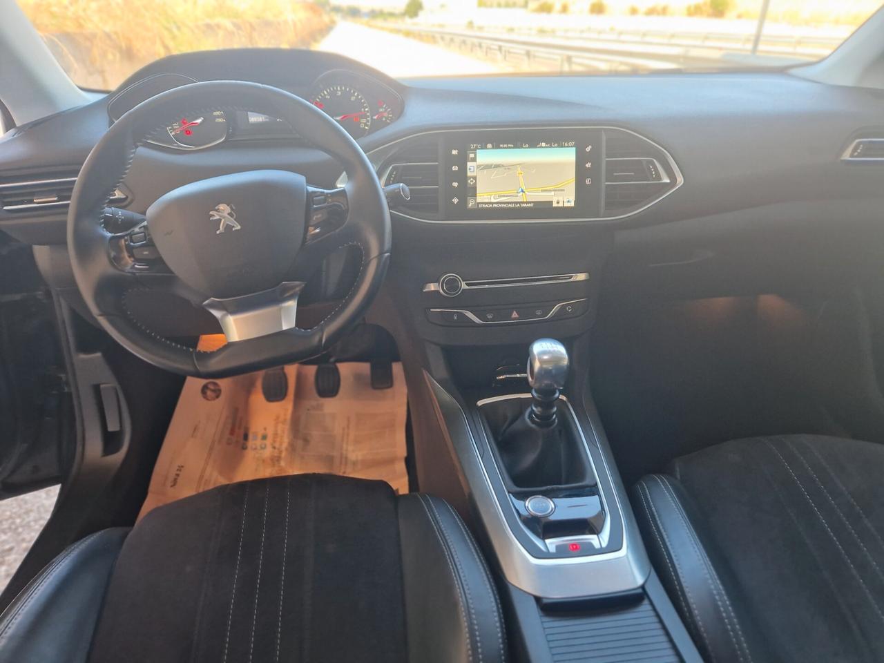 Peugeot 308 BlueHDi 120 S&S Allure