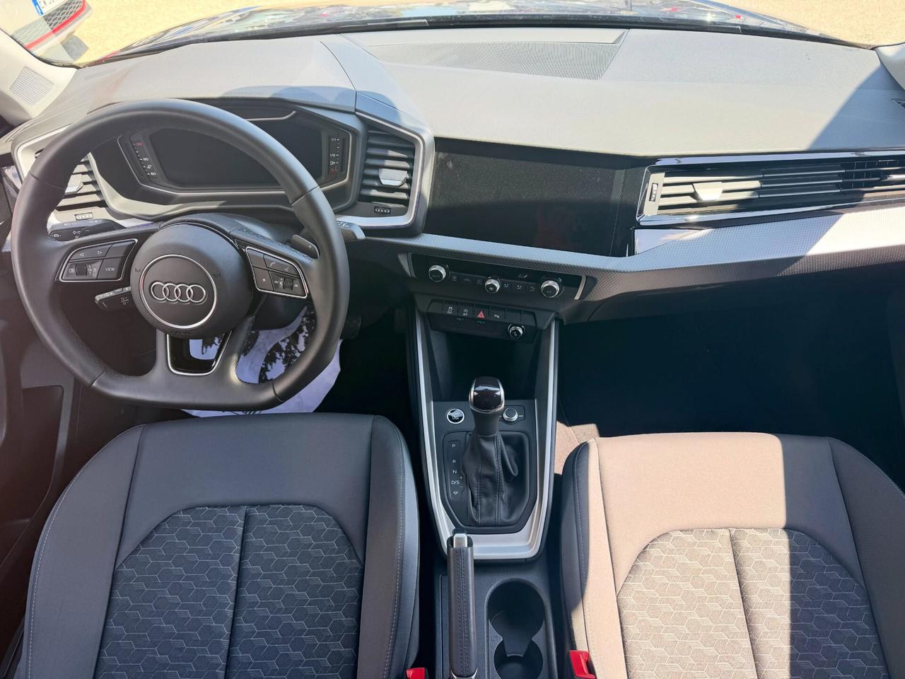 AUDI A1 30 TFSI SPB BLACK-LINE S-TRONIC