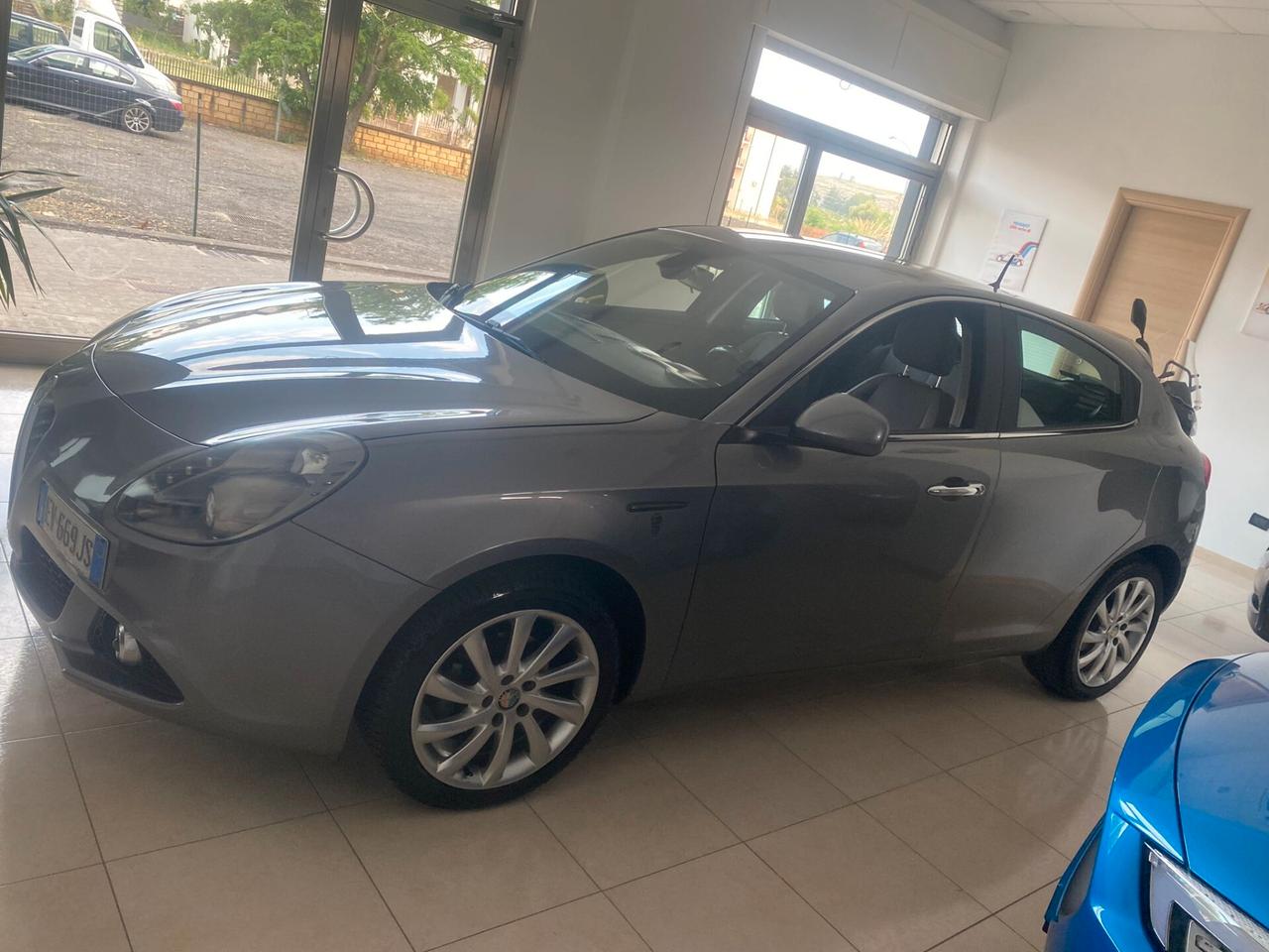 Alfa Romeo Giulietta 1.6 JTDm-2 105 CV Exclusive