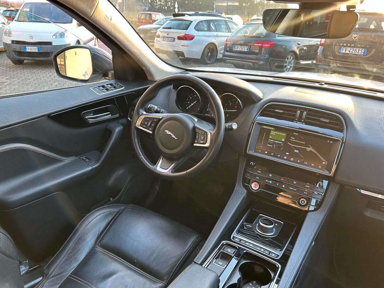 Jaguar F-Pace 2.0 D 180 CV AWD aut. Prestige