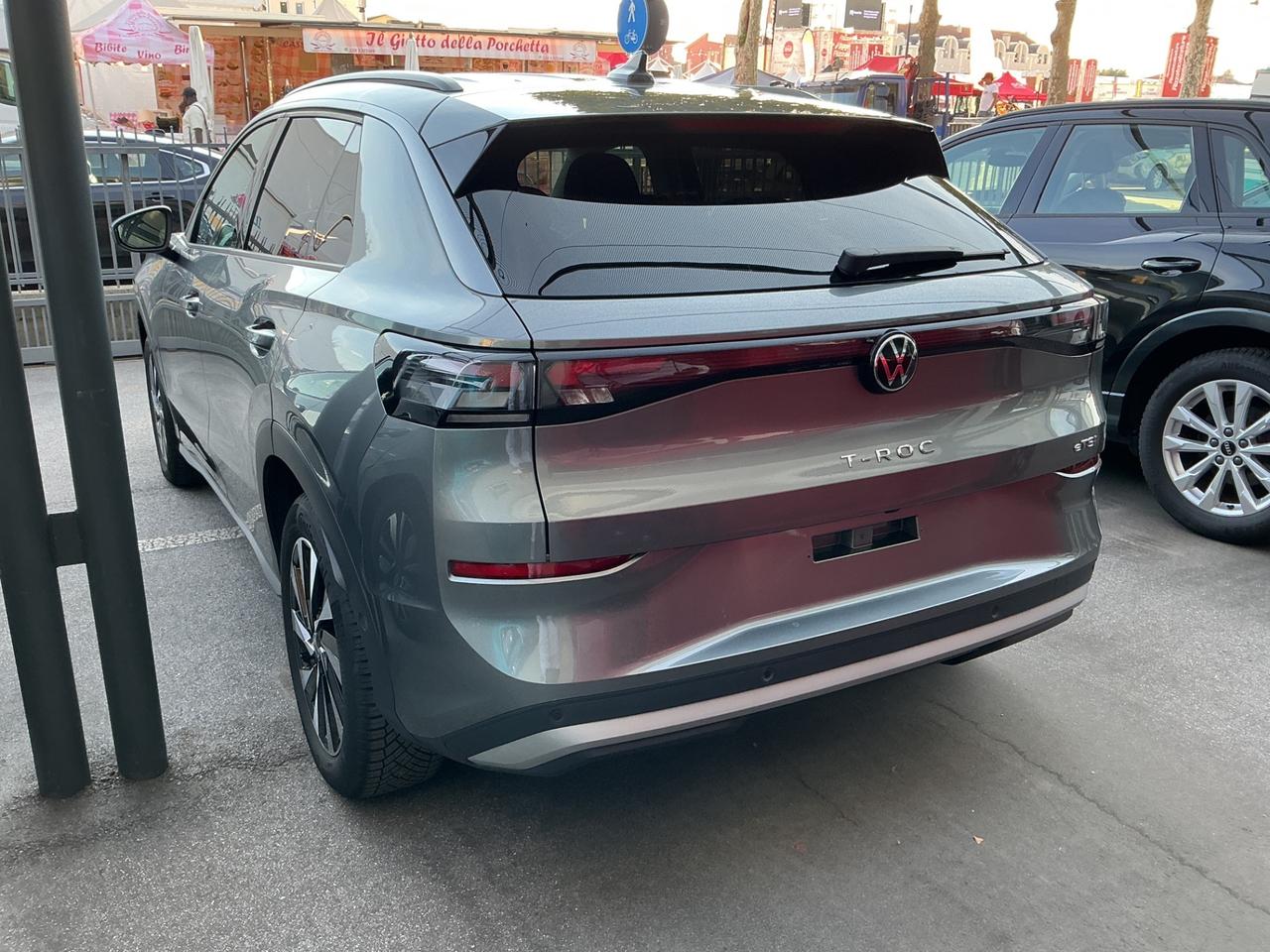 Volkswagen T-Roc 1.5 eTSI ACT DSG Life - km 22.000