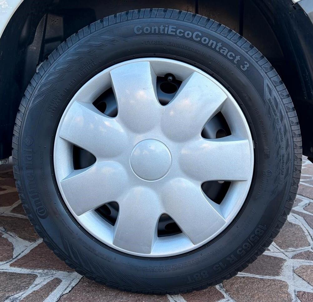 Fiat Fiorino 1.3 MJT 80CV Cargo AUTOCARRO 4 POSTI
