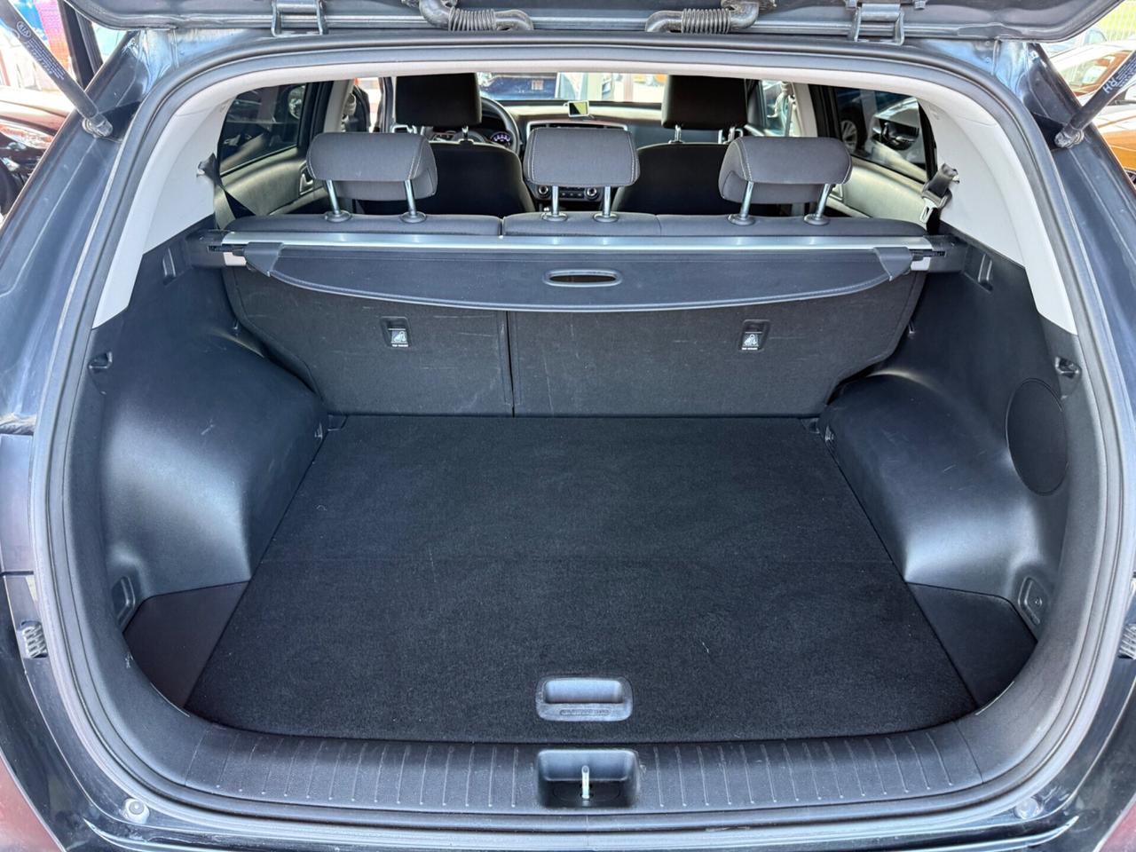 Kia Sportage 1.6 Diesel - Automatico - Neopatentati