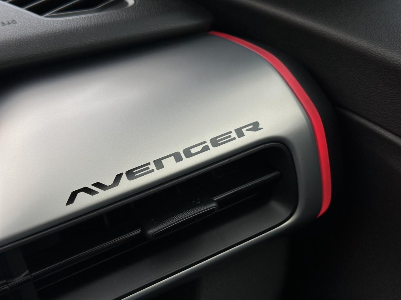 Jeep Avenger 1.2 Turbo 110 CV MHEV Summit