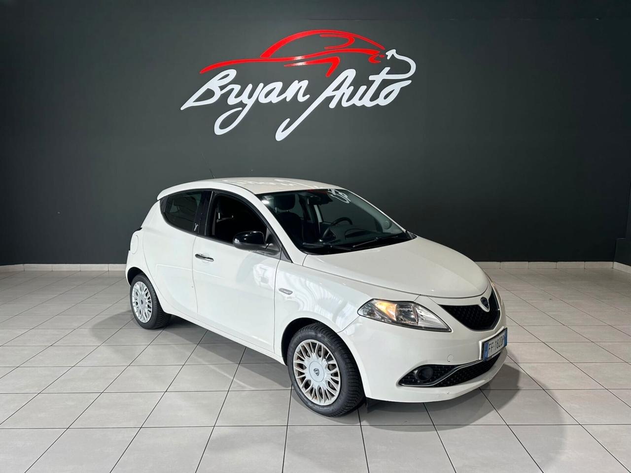 Lancia Ypsilon 1.2 69 CV 5 porte Gold (PER NEOPATENTATI)