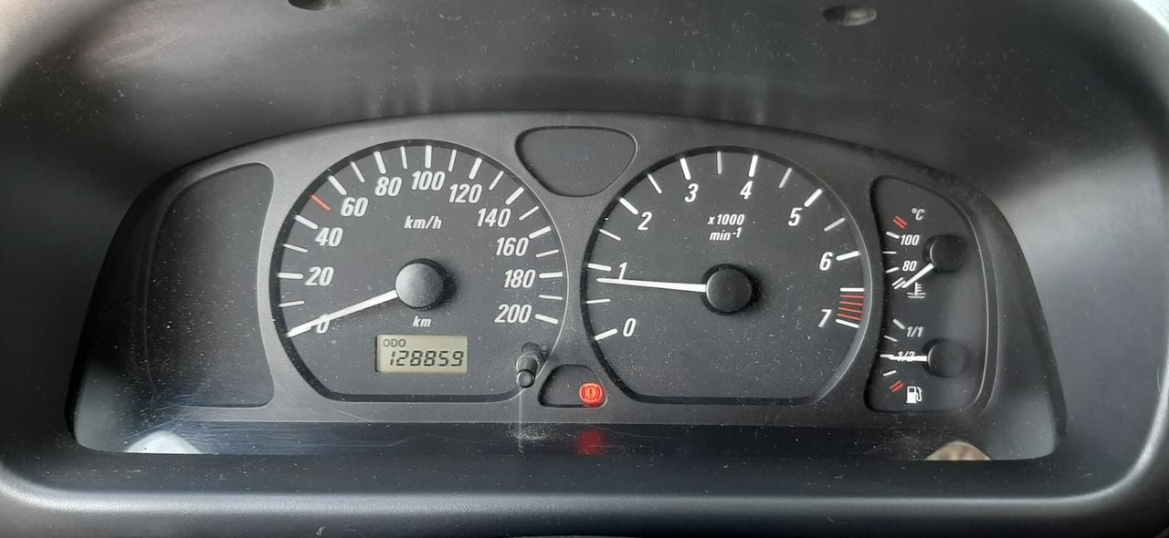Opel Agila 1.2 16V Fashion Line