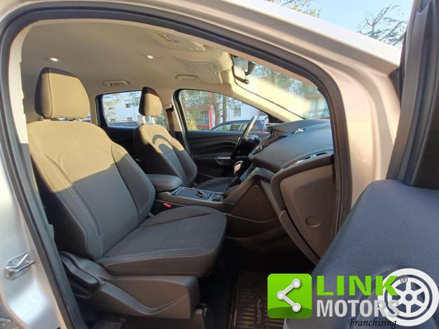 FORD Kuga 1.5 TDCI 120 CV S&S 2WD Powershift Business