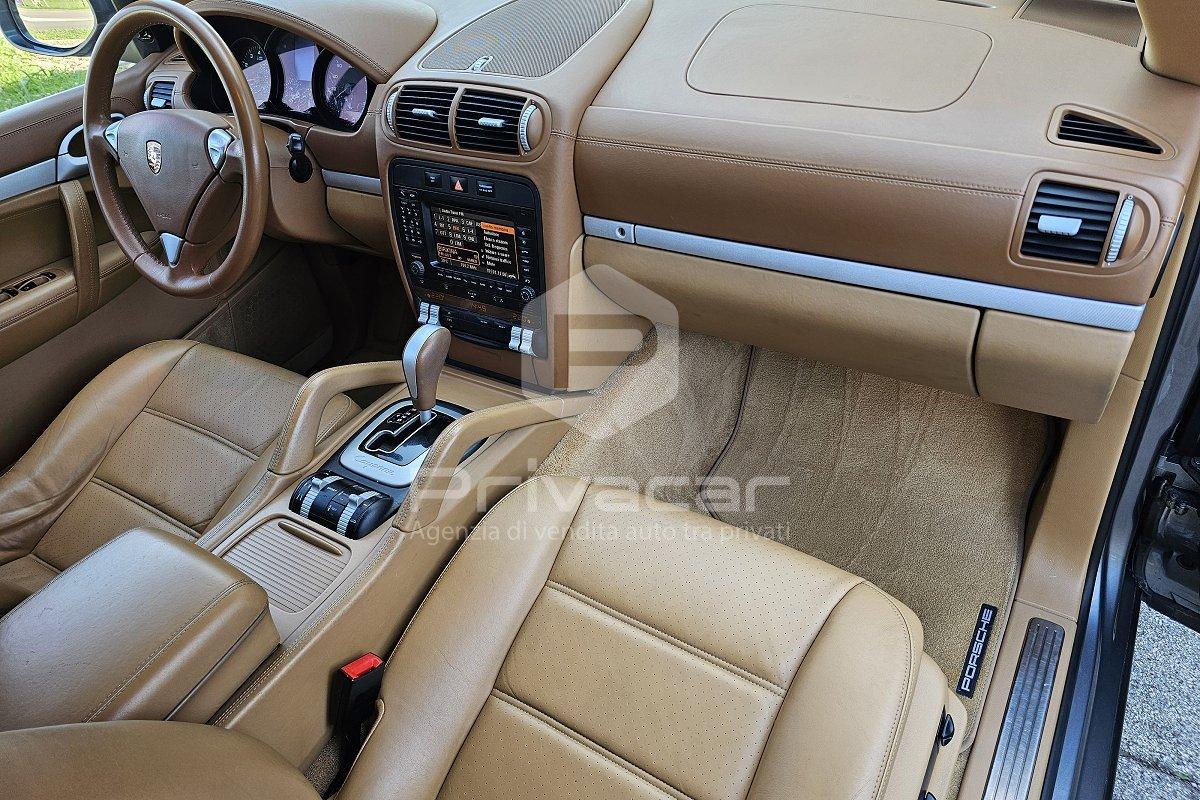 PORSCHE Cayenne 3.6