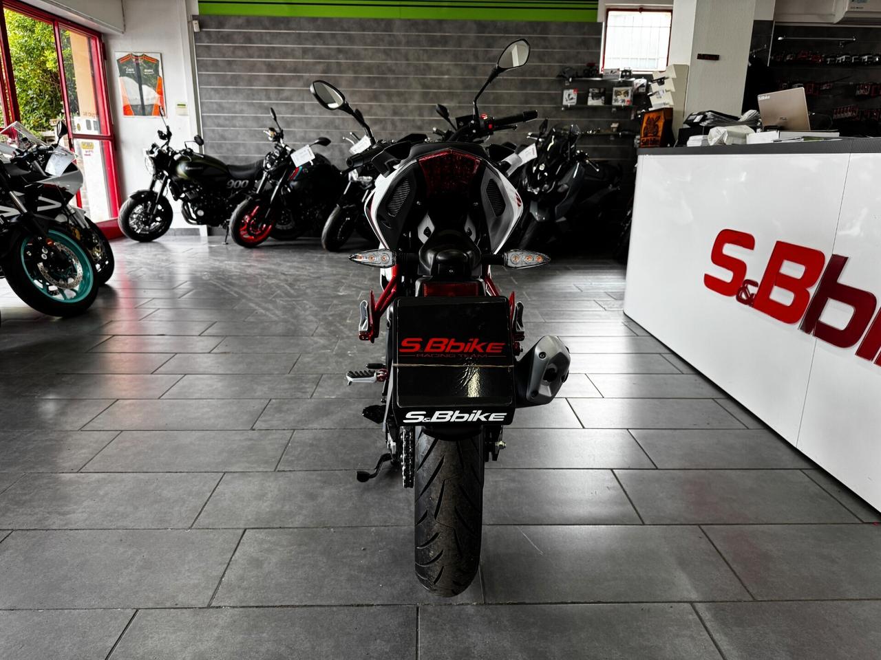Benelli BN 125