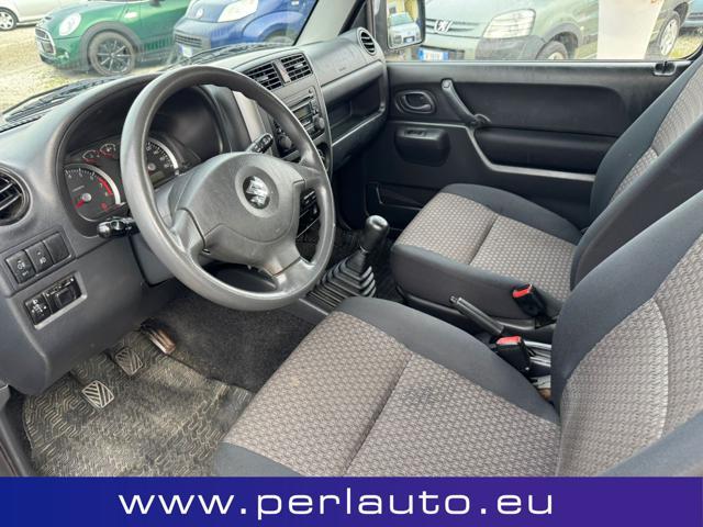 SUZUKI Jimny 1.3i 16V cat 4WD JLX